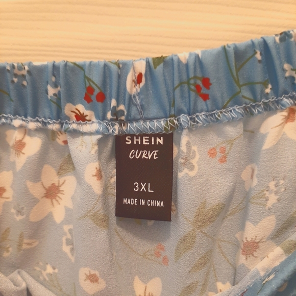 Plus size Shein skirt - Picture 3 of 3